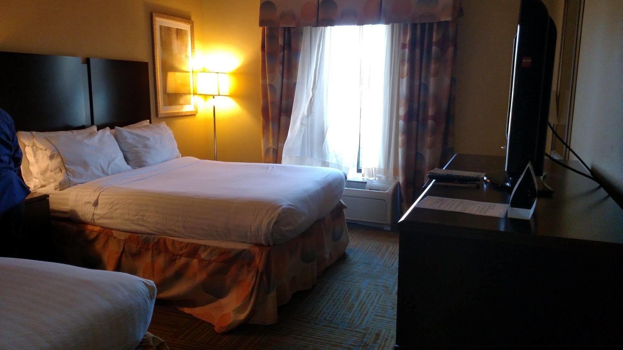 Holiday Inn Express Hotel & Suites Perry, An Ihg Hotel Buitenkant foto